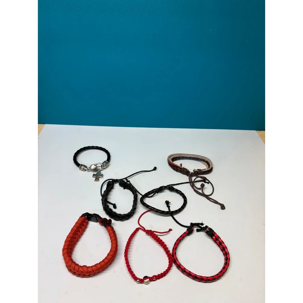 Lot of 7 Mens Braided Leather Paracord Woven Bracelets Cross Charm Black Red